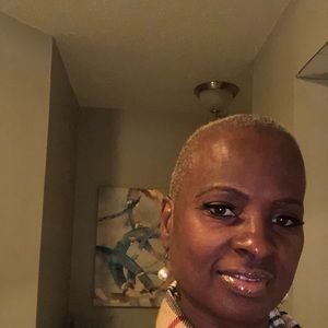 Meet your Posher, Antoinette